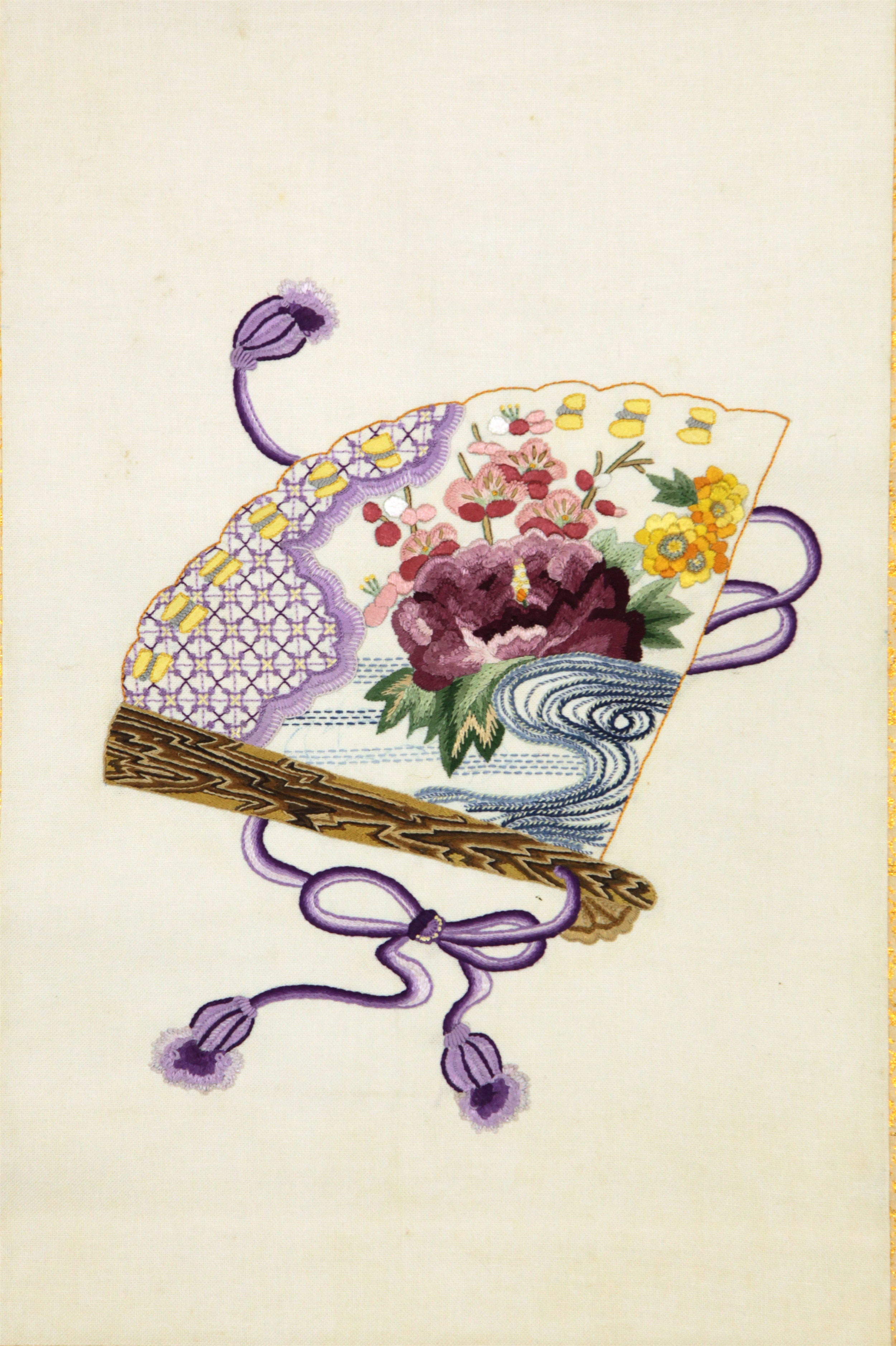 如意结稀少刺绣立轴