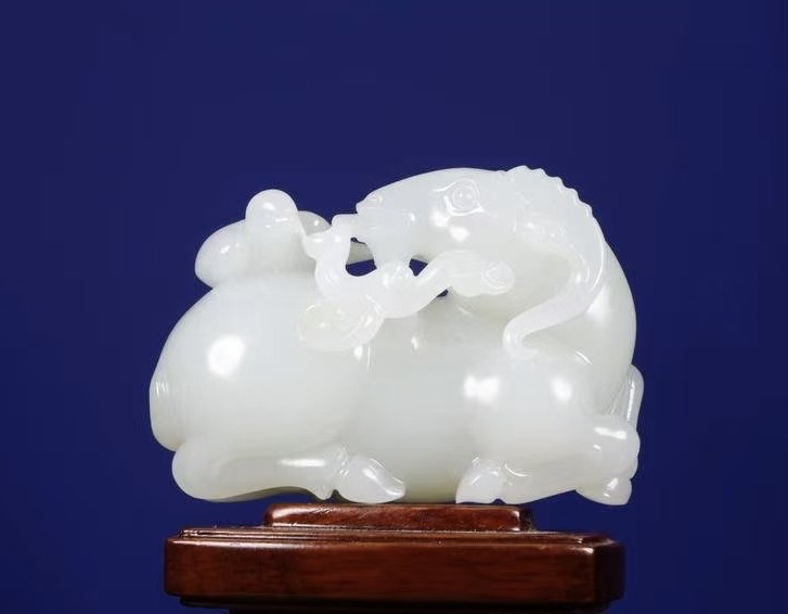 吉祥如意（新疆和田玉籽料） 