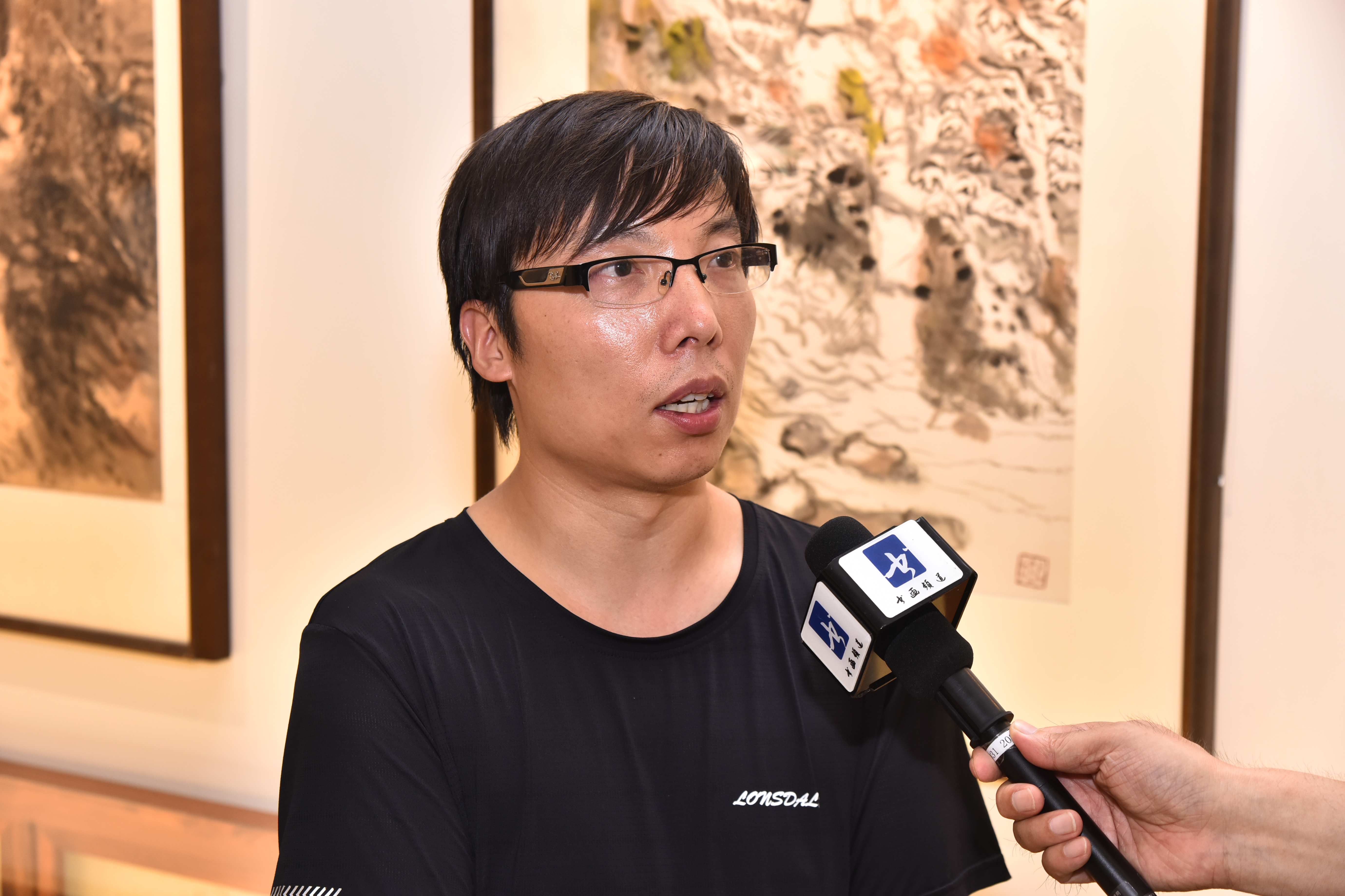 "莽野——个山馆藏徐忠平作品展"在宋庄个山美术馆开幕_艺术家提供