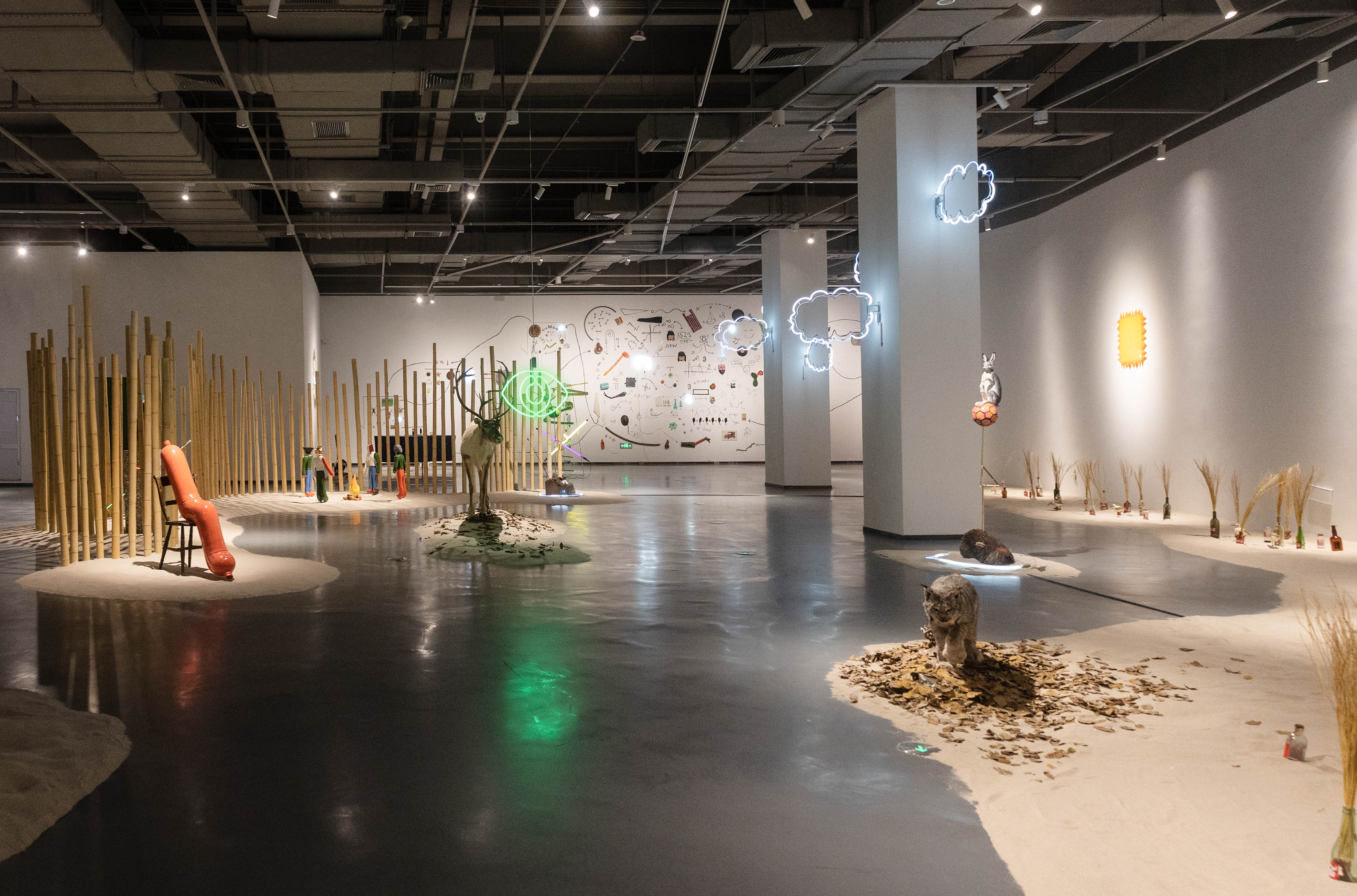 其中国首次个展也于2022年8月在北丘当代美术馆展出