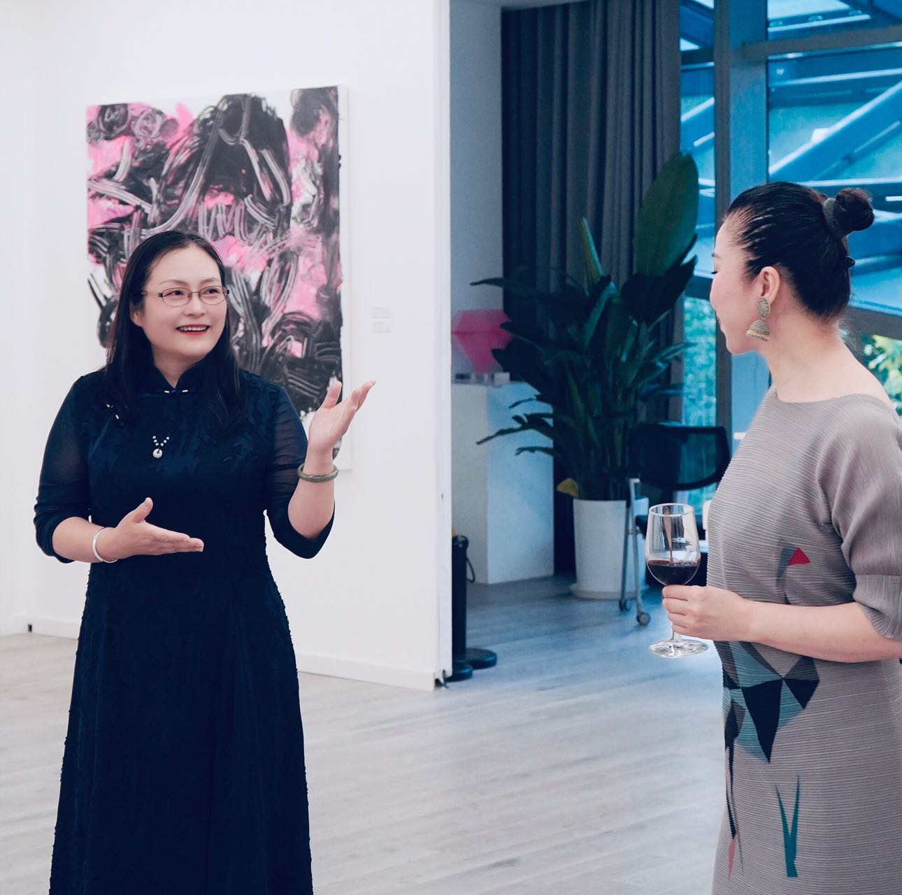 金杜律师事务所国际合伙人肖勇致开幕词中国欧盟协会副会长宋敬武致