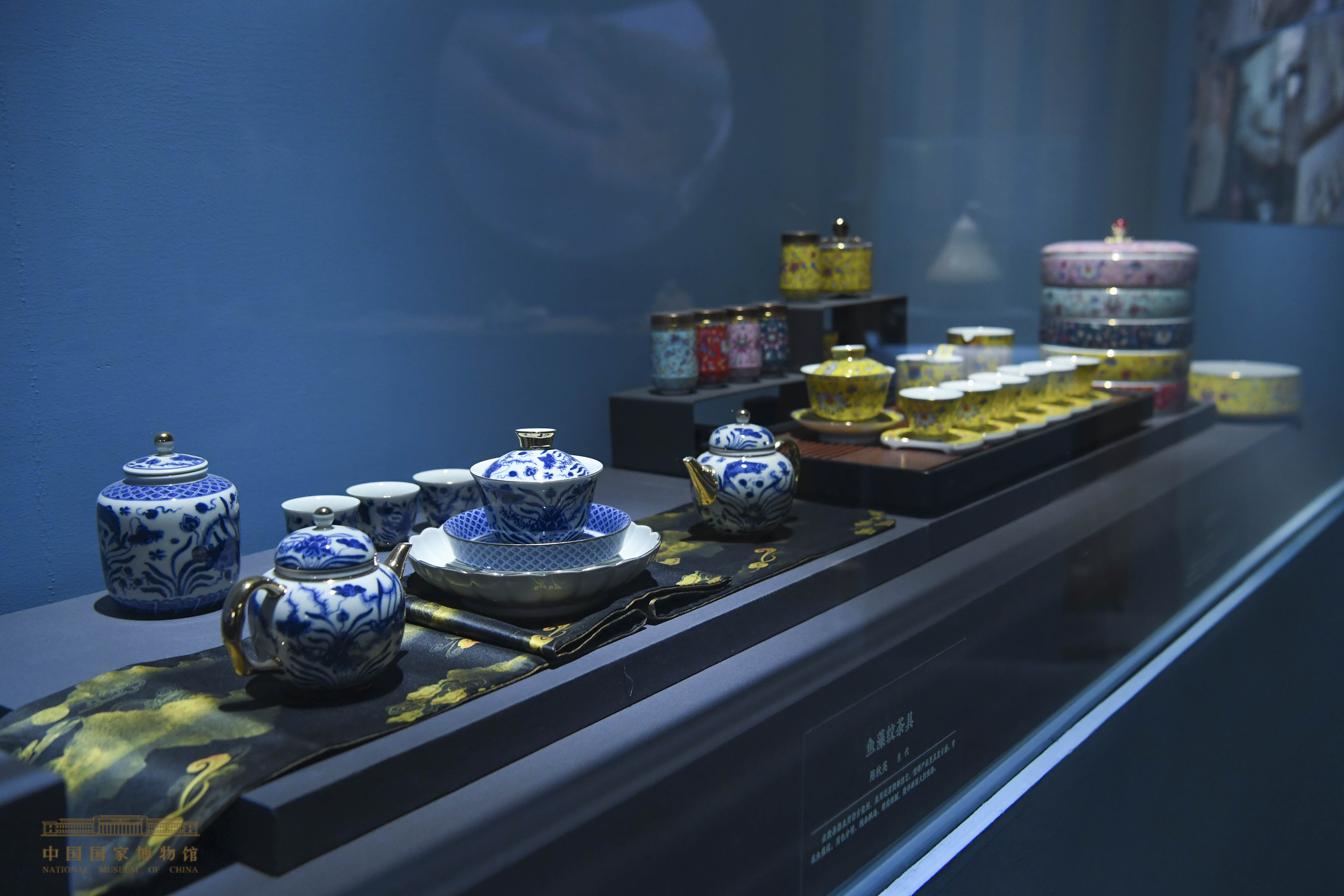 雅昌现场&视频 |  400余件德化白瓷亮相国家博物馆 讲述凝脂如玉的"