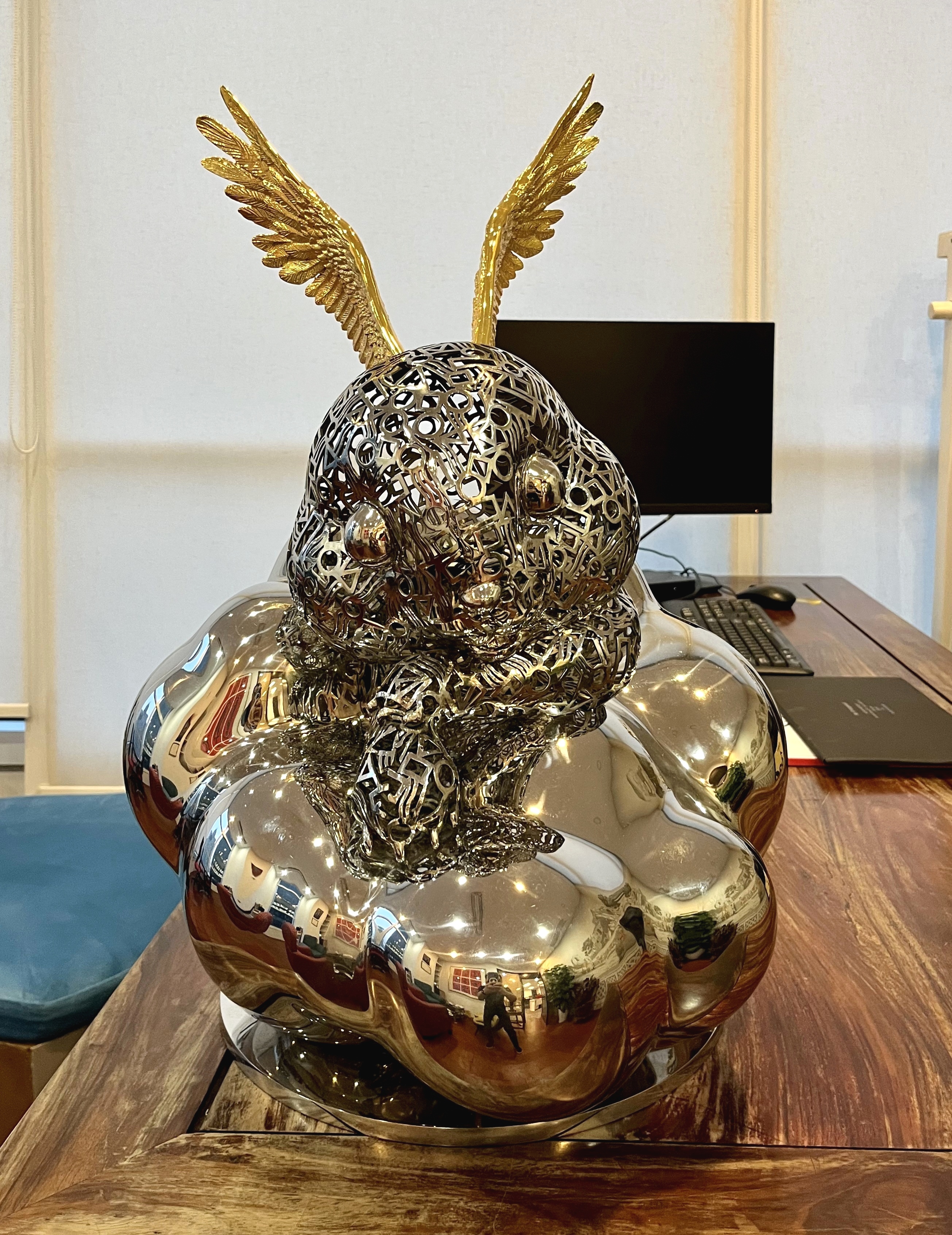 数字艺术是对信息时代的瞬时性穿越与突破现实边界的虫洞