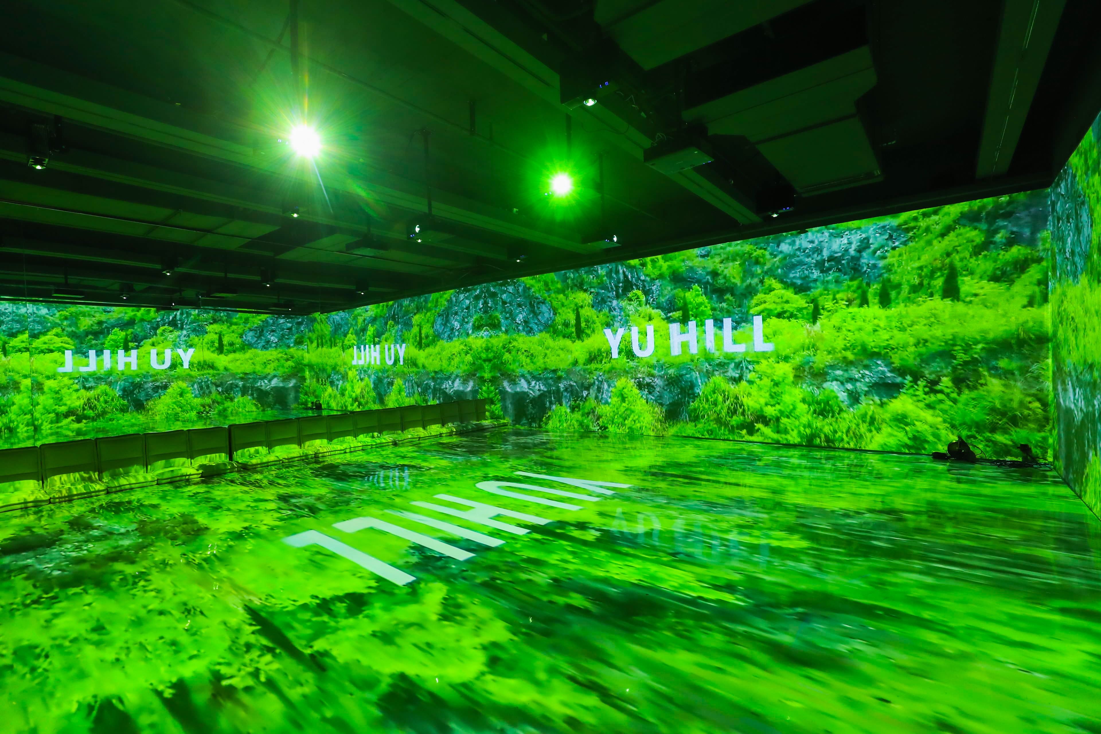 现场| 艺术点亮绿色未来——"可持续生活时尚艺术展"在王小慧艺术馆