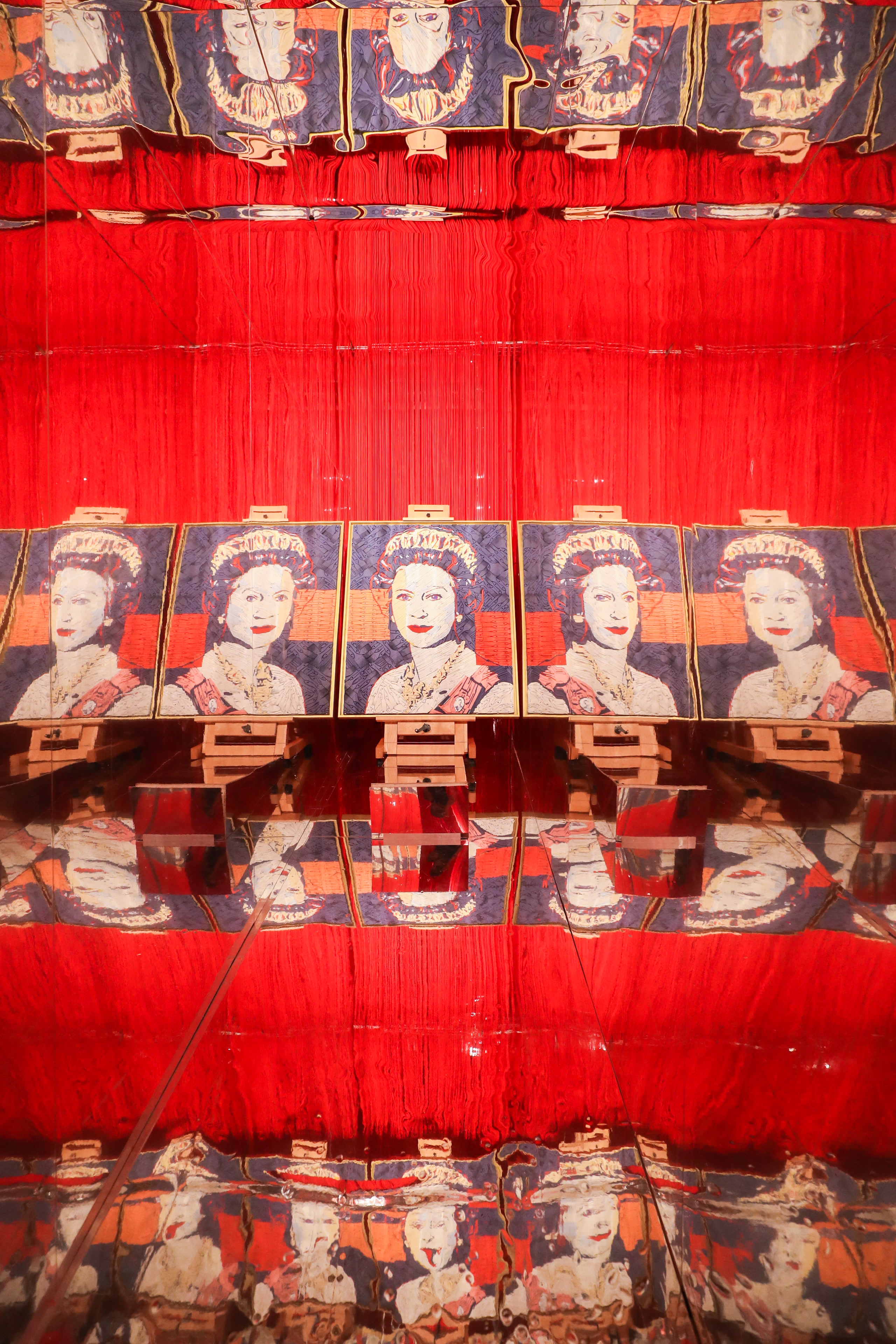 现场艺术点亮绿色未来可持续生活时尚艺术展在王小慧艺术馆开幕