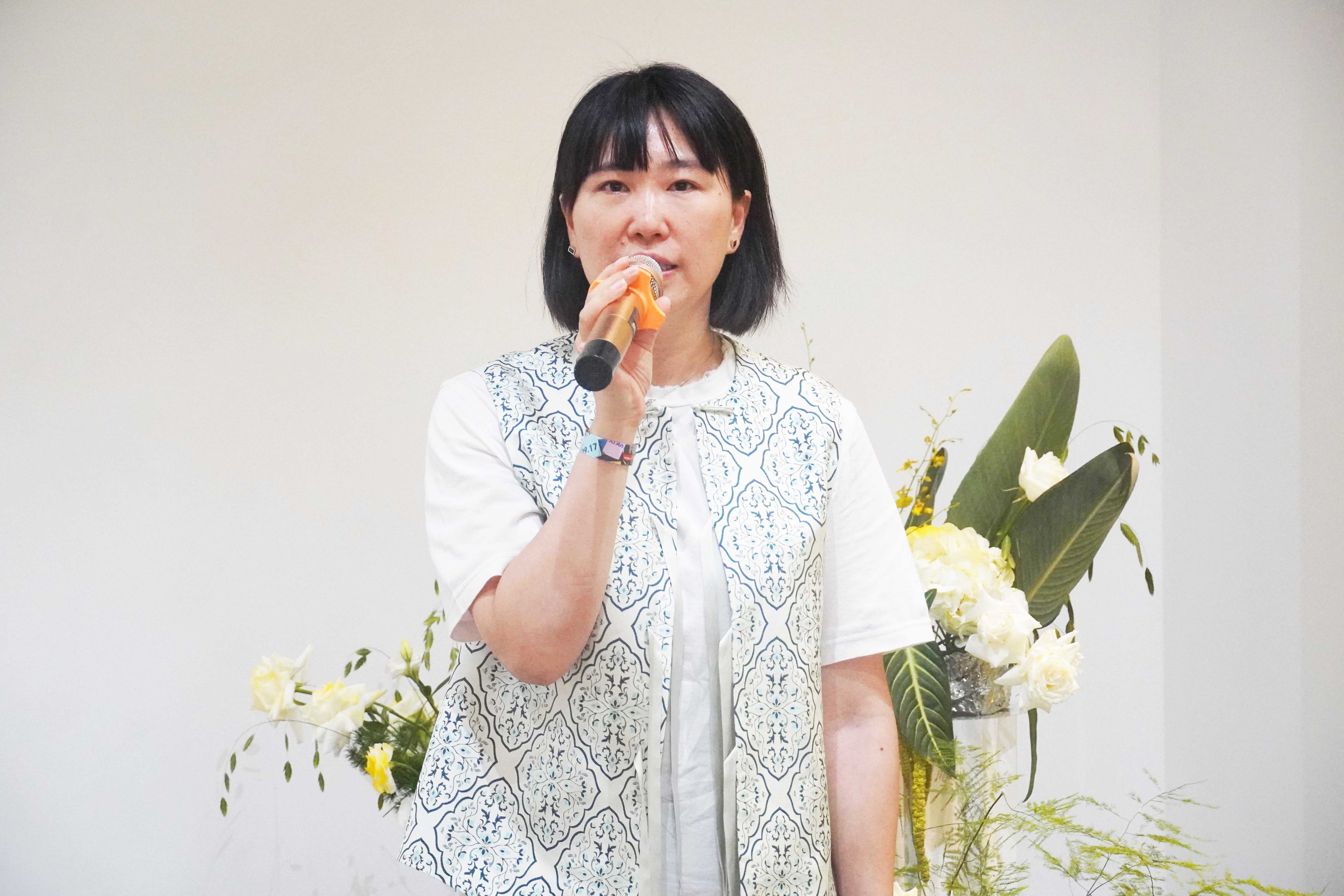 本次展览策展人指导教师,西安美院美术史论系党总支书记,副主任周园