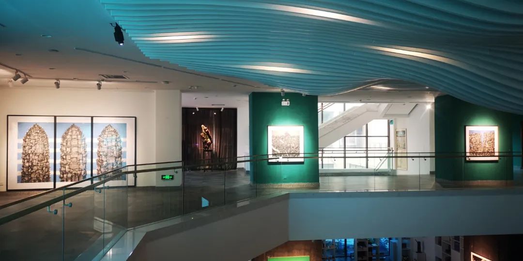 程兆星个展"神话东方"于山东威海国际艺术岛海美术馆启幕-中国版画