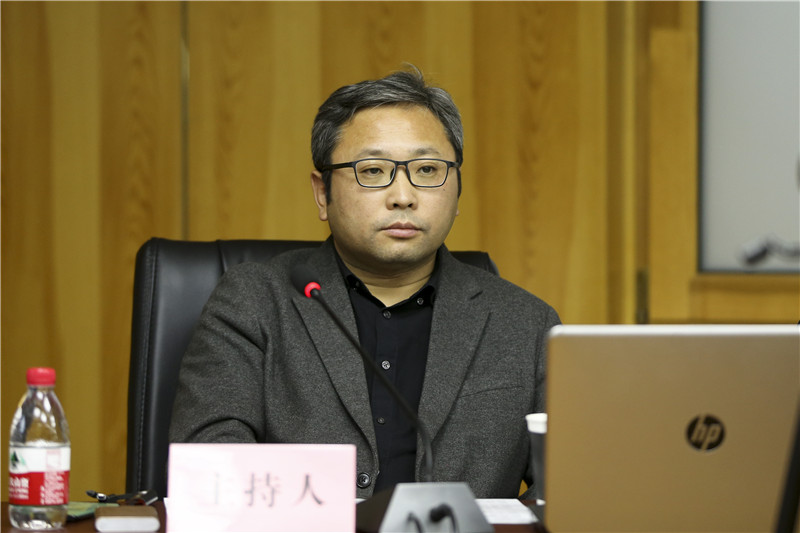 峰(第三场)发言人:王文娟 (第三场)发言人:杨肖 (第三场)发言人:彭飞