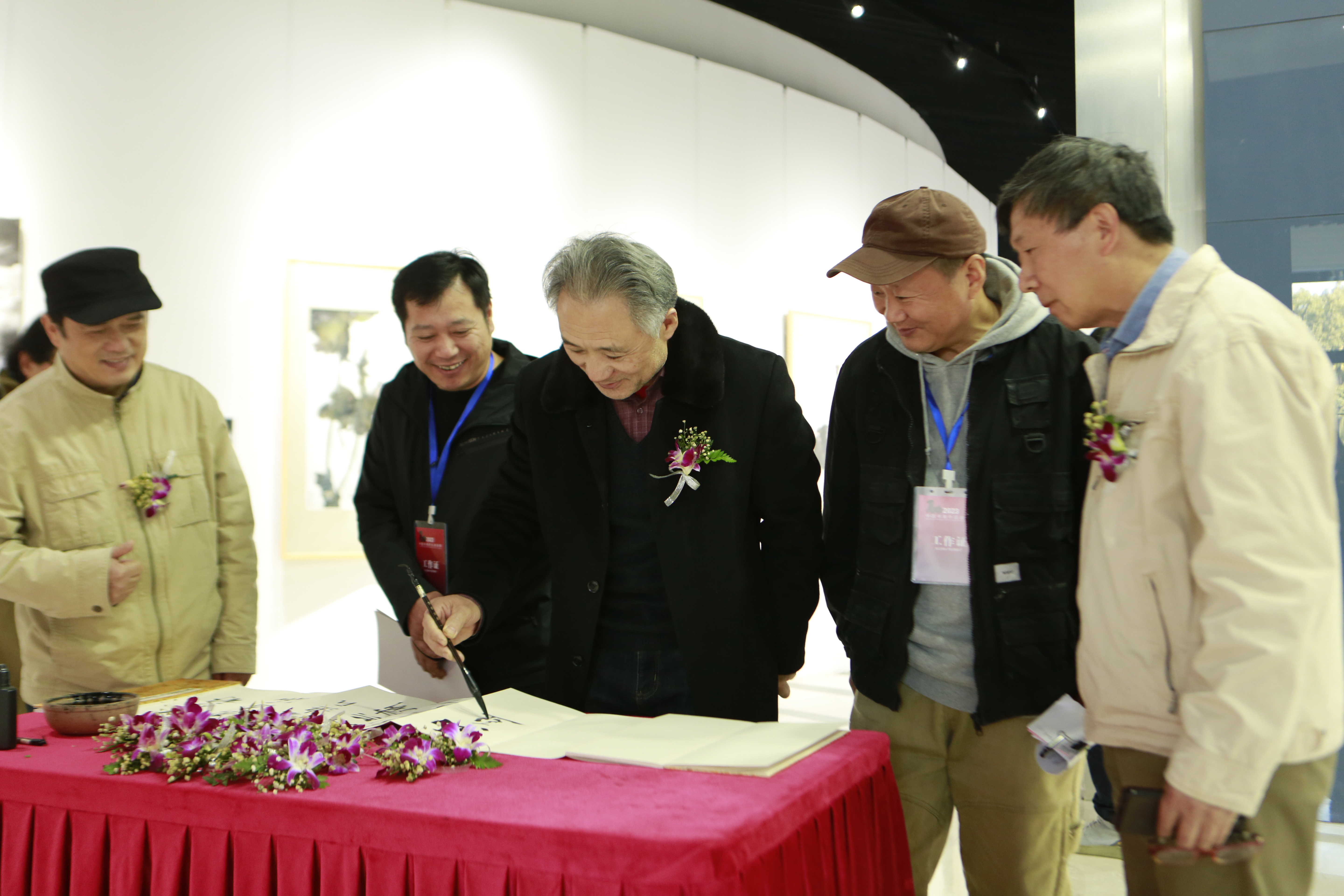 "融——2023中国书画作品邀请展"在上海市奉贤区图书馆正式开展_展览