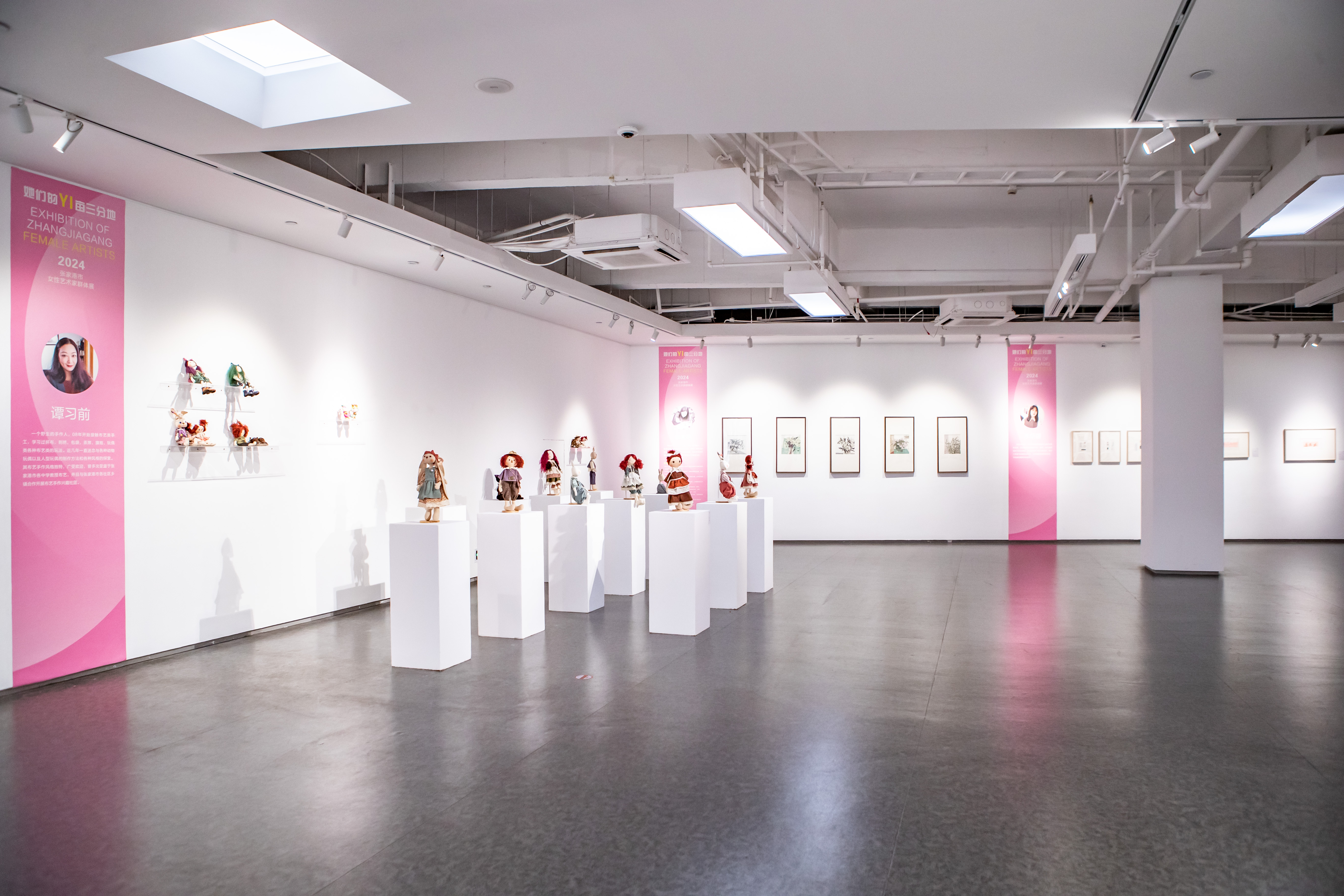 "她们的yi亩三分地——2024年张家港市女性艺术家群体展"在张家港市