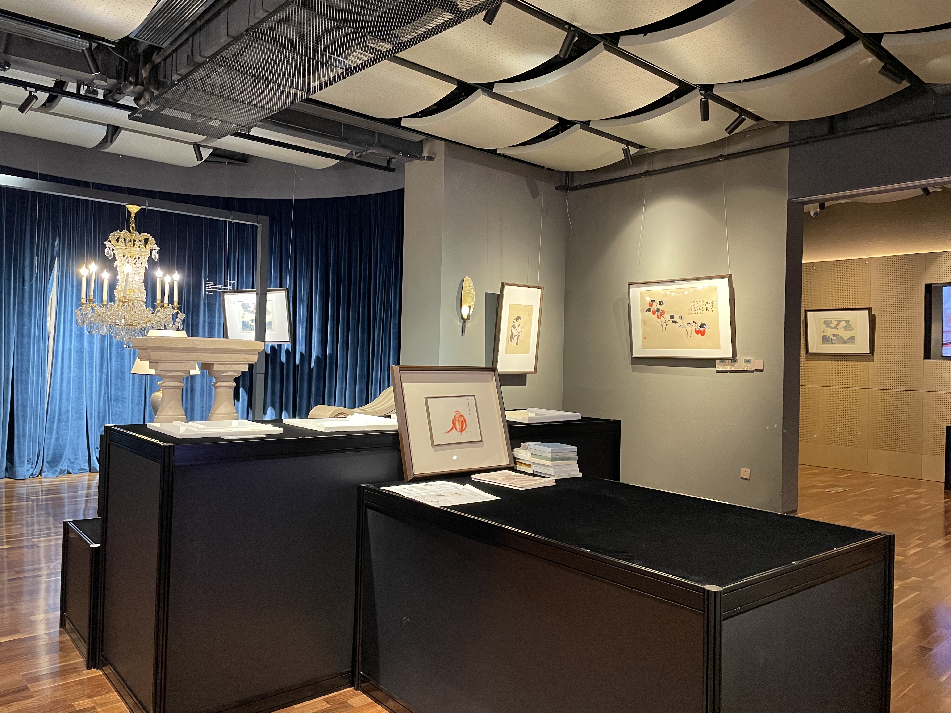 雅昌现场大千世界槠墨永恒张大千传世原签版画在京开幕