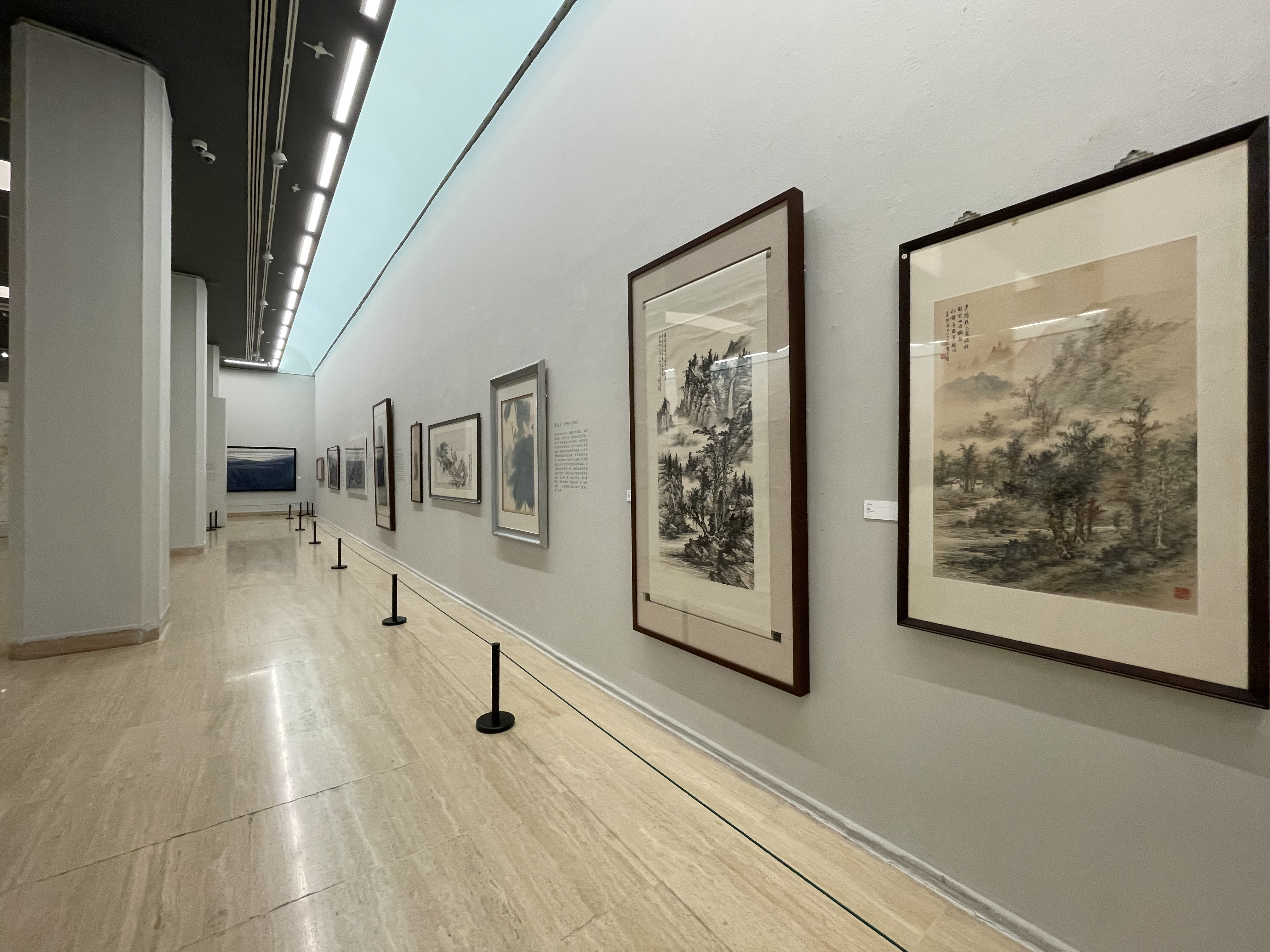 雅昌现场 | "山峦墨章"呈现水墨艺术半个多世纪的发展脉络