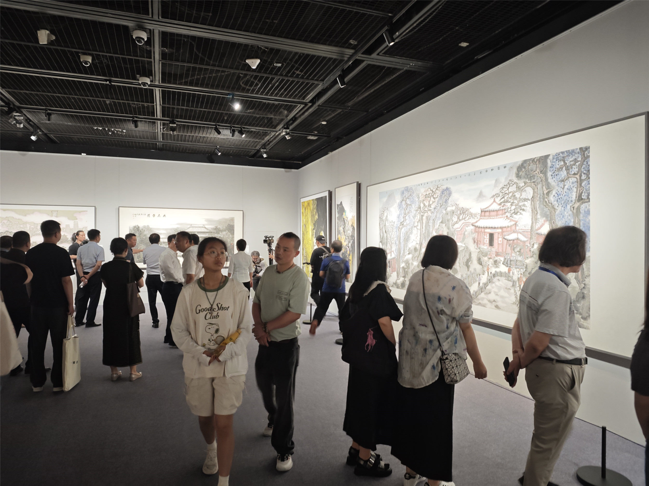 国画展览现场图片