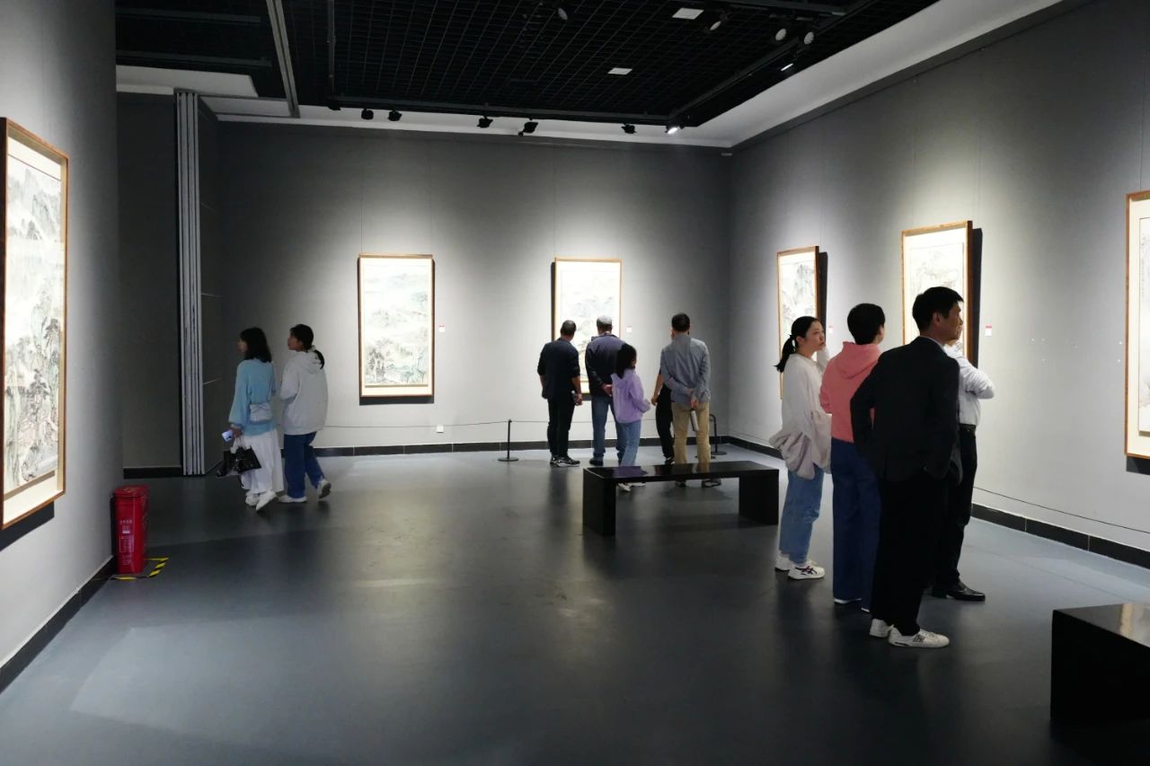 https://img10.artimg.net/public/beian/jpg/202411/401e9c48875950112f4351c04042db70.jpg