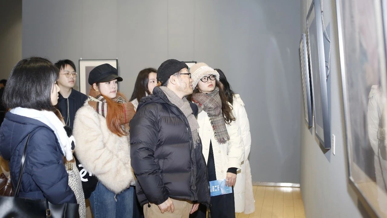 https://img10.artimg.net/public/beian/jpg/202412/0adb3d8b010c275dd57878d6d392ea52.jpg