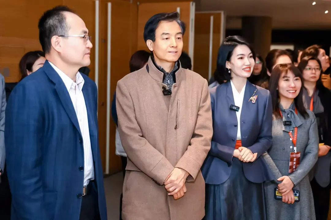 https://img10.artimg.net/public/beian/jpg/202501/eeb3e81215f9e8487d1c0cba57571636.jpg