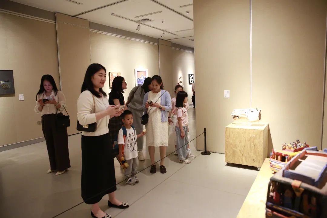 https://img10.artimg.net/public/beian/jpg/202504/4e13bae6826b7ed01eaf151d2e968ba5.jpg