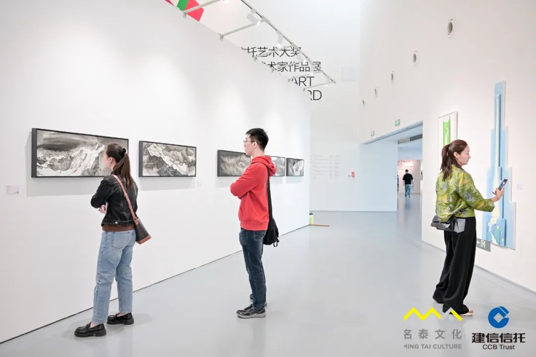 https://img10.artimg.net/public/beian/jpg/202505/b72f6ad319ba6ffd26fe5ea3012218ce.jpg