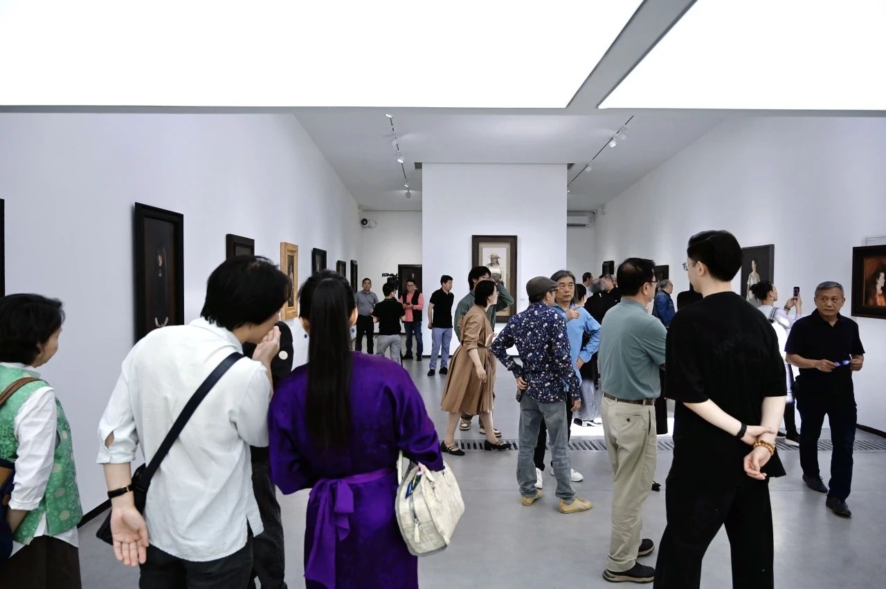 https://img10.artimg.net/public/beian/jpg/202506/15b69d7b0a57aeafea13665628038112.jpg