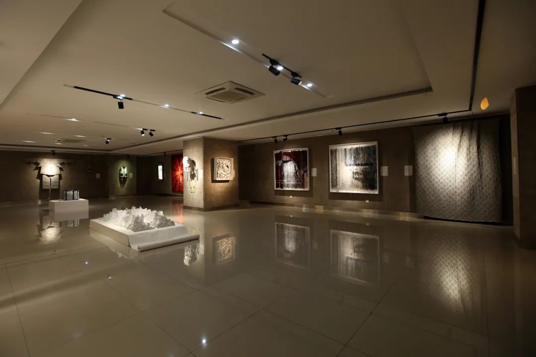 https://img10.artimg.net/public/beian/jpg/202507/3d91633404d1d56caed01fc40177e54d.jpg