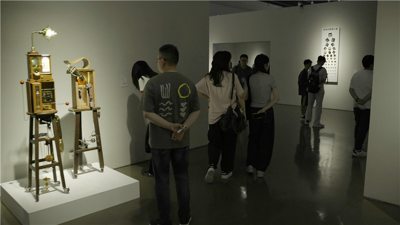 https://img10.artimg.net/public/beian/jpg/202507/d24f64bc1f715f0217d04df3b5829d0f.jpg
