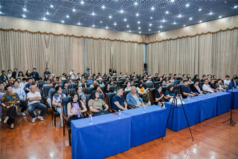 https://img10.artimg.net/public/beian/jpg/202507/e247e31a2e2bcb213896f9b9fc746c96.jpg