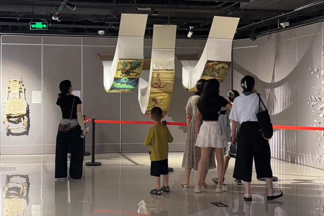 https://img10.artimg.net/public/beian/jpg/202507/f815392010b2782bc2dfc7974167b5ed.jpg