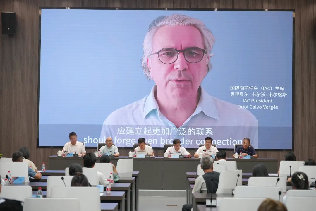 https://img10.artimg.net/public/beian/jpg/202508/1abe881efdc7e32b0d21d79af8165993.jpg
