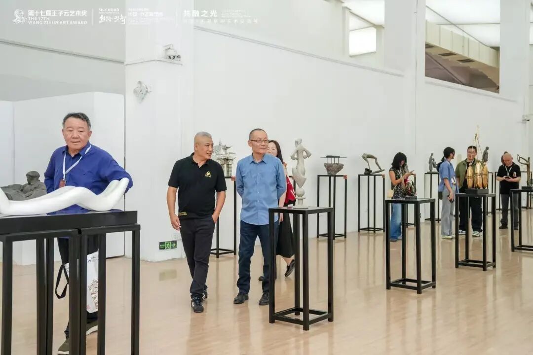 https://img10.artimg.net/public/beian/jpg/202509/18cdb42eb0d27c741643d5e4b6527b64.jpg