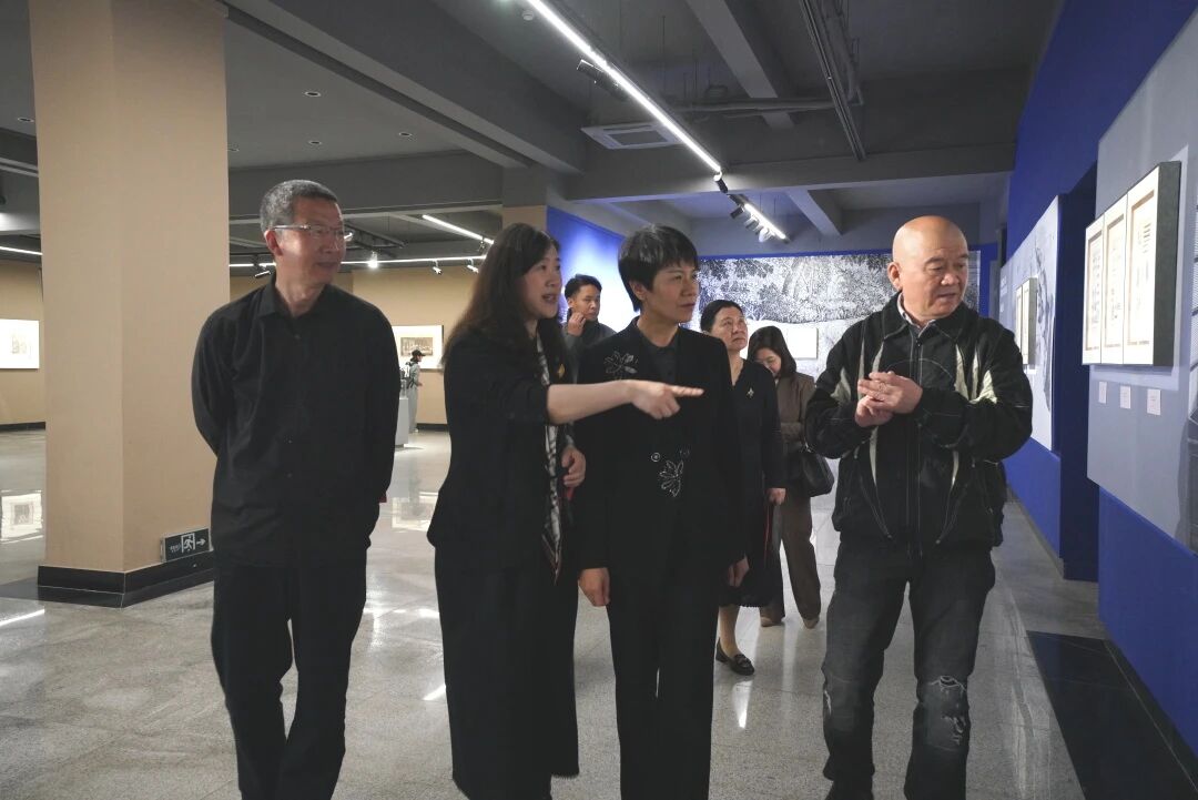 https://img10.artimg.net/public/beian/jpg/202604/5be21eb6a40cffa58e40c68e60edad82.jpg