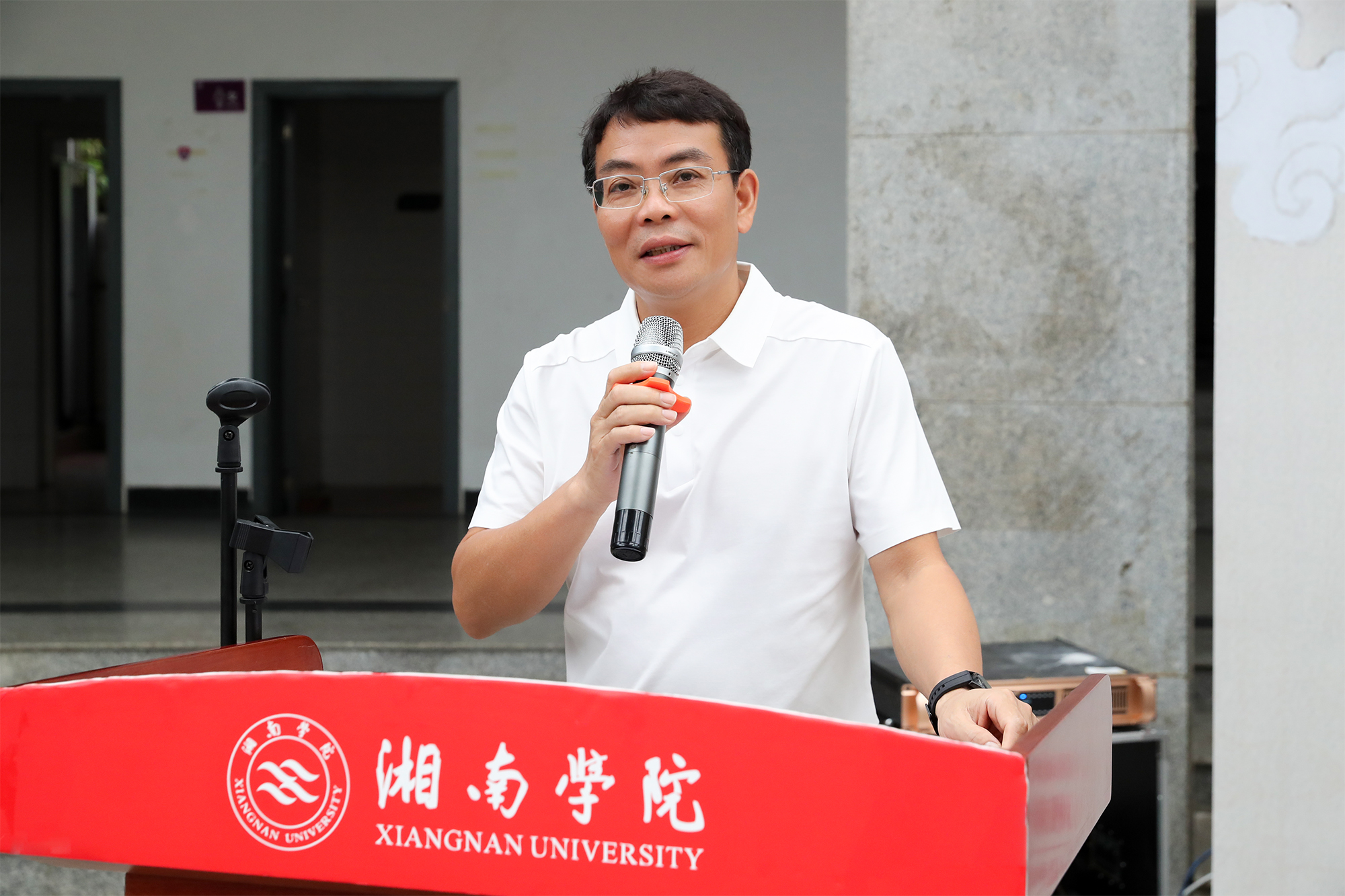 https://img10.artimg.net/public/beian/jpg/202606/51f34ab75e16af1baa06f90e627a6a7c.jpg