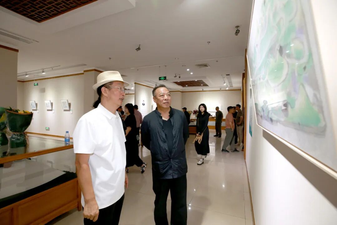 https://img10.artimg.net/public/beian/jpg/202608/1614388698963ba4d49bdf9837247ab8.jpg