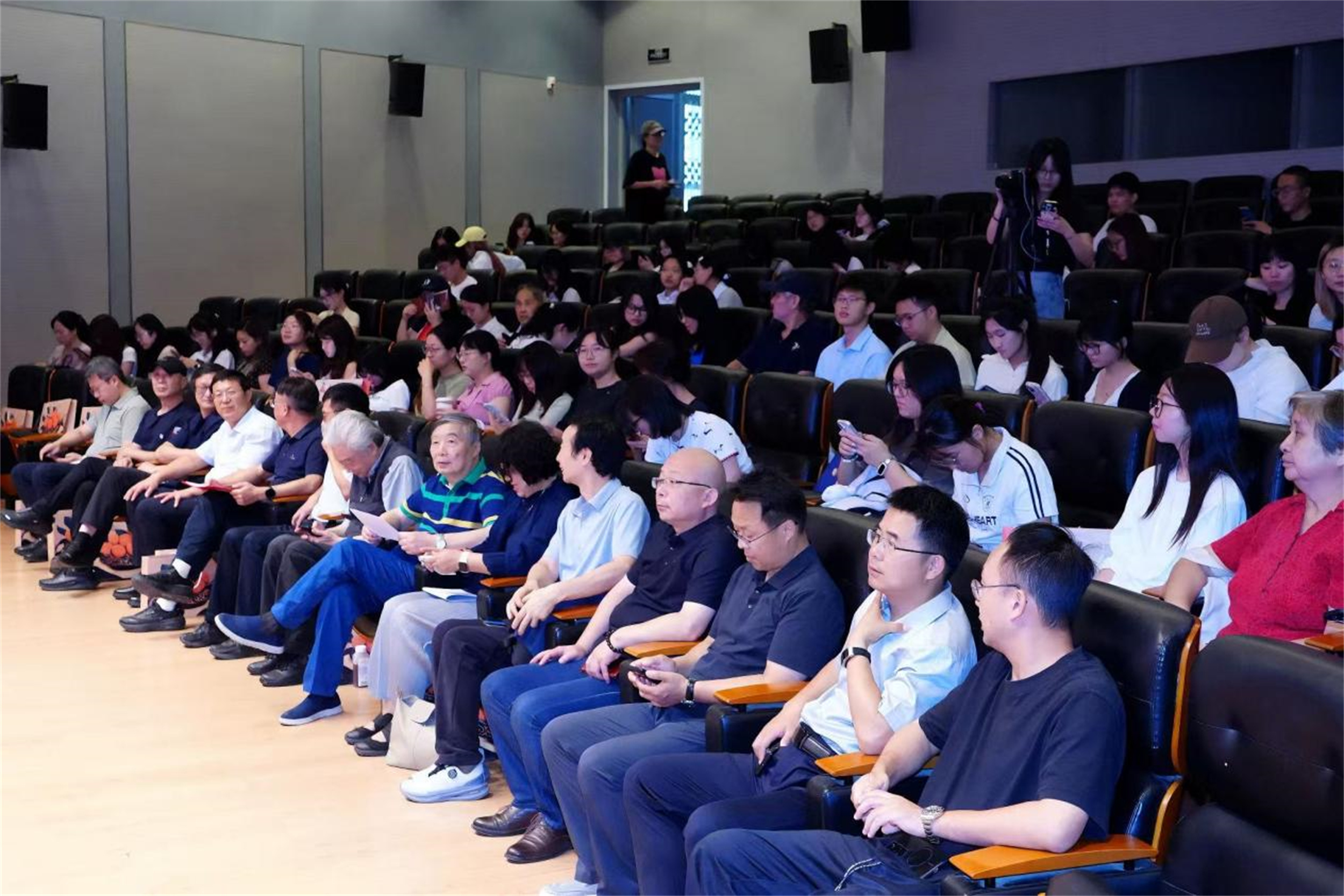 https://img10.artimg.net/public/beian/jpg/202609/cbd3d56d4ec741f37697672cc2ea8096.jpg
