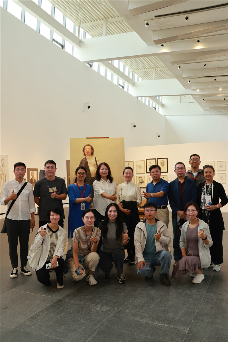 https://img10.artimg.net/public/beian/jpg/202610/07a0f249beaba0f677abdb84644c5815.jpg