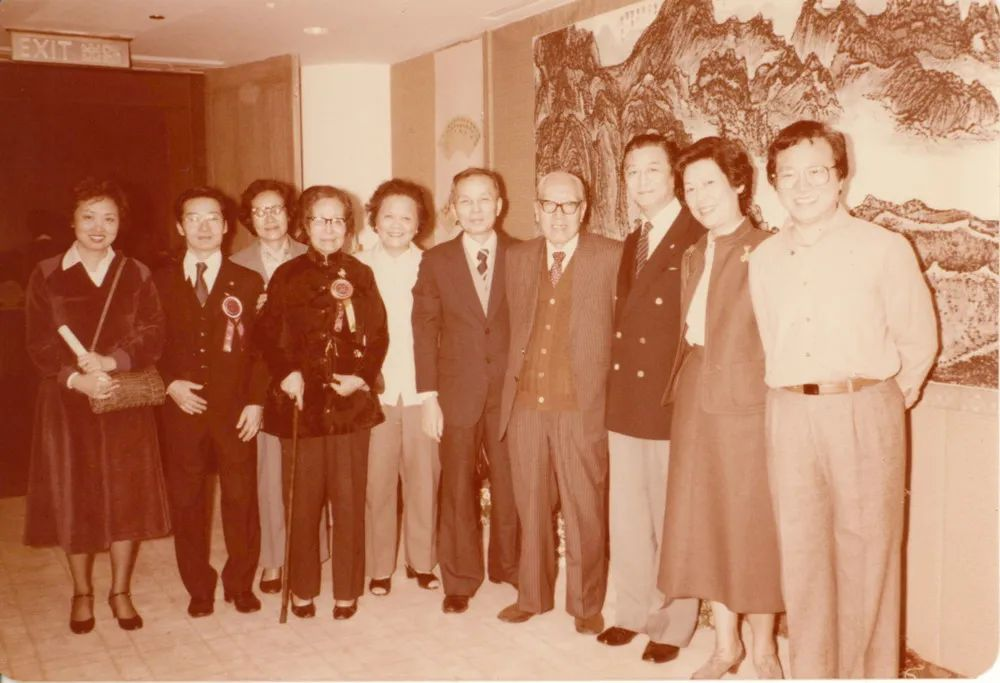 https://img10.artimg.net/public/beian/png/202211/95ff851cc39a7a91a1d17cf55a5ebbb5.png