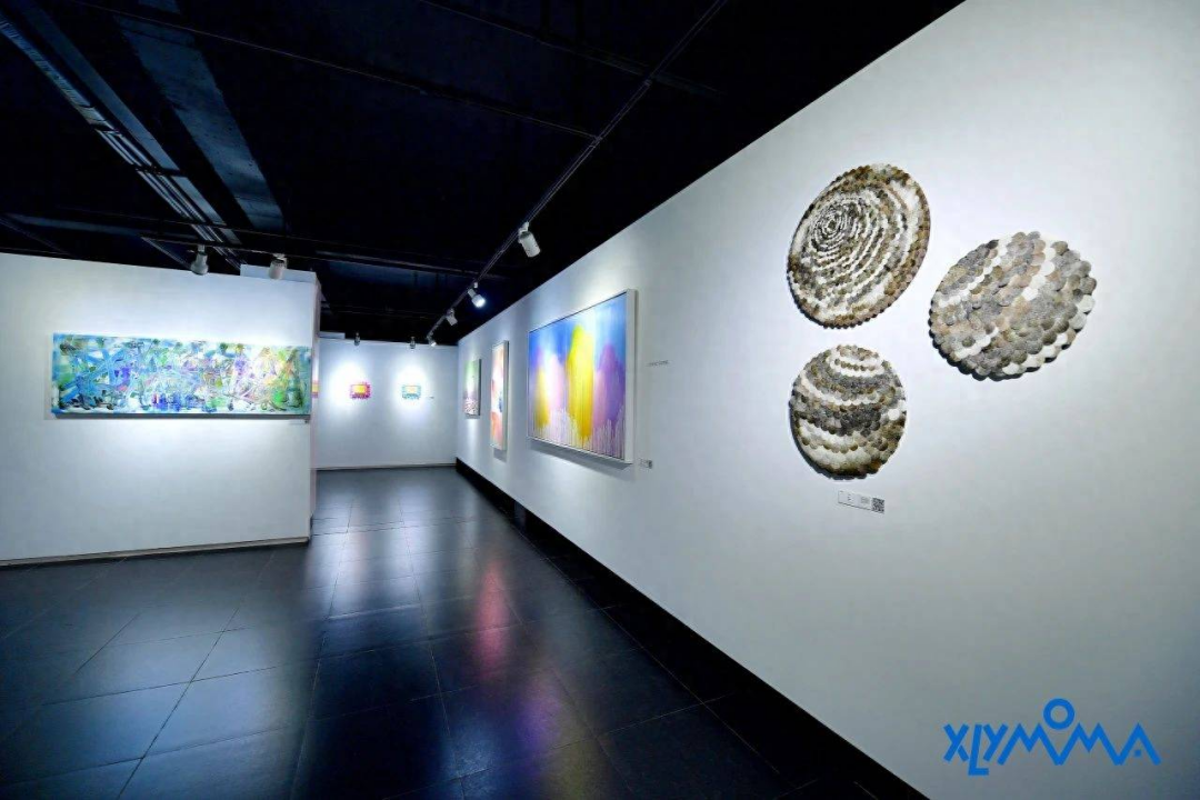 许燎源现代设计艺术博物馆第三届双年展:物感星丛:反符号宰制开幕