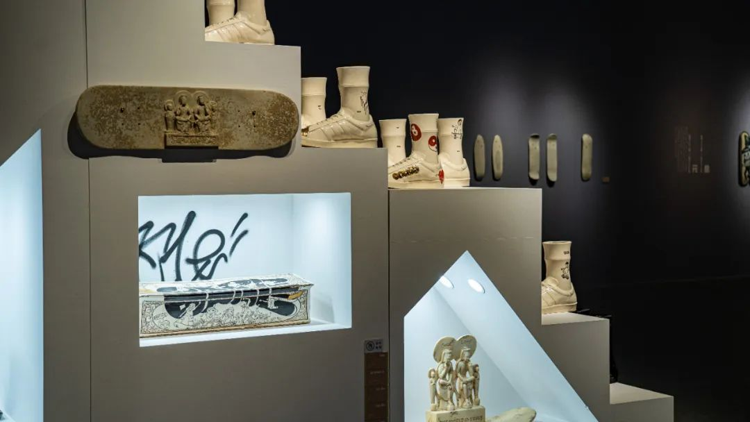 2023南方个展"南方街区"昊美术馆展览现场,2023《丁丁在纽约》昊美术