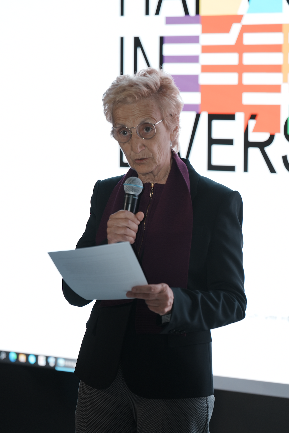 https://img10.artimg.net/public/beian/png/202404/e12f1d11e9e0a08b1b9f0b1ba67def3c.png