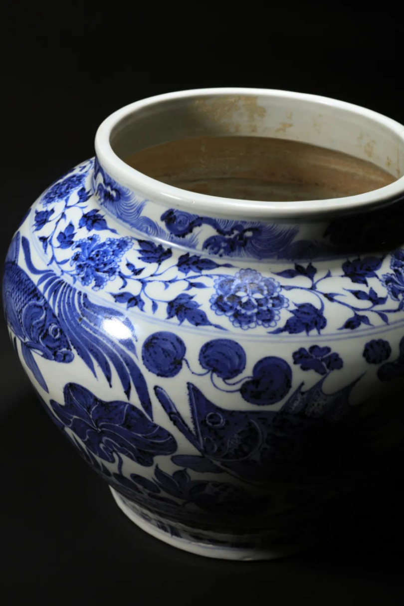 青花瓷上绘春色,世间美好皆可期——元 青花鱼藻纹大罐赏析|中古陶