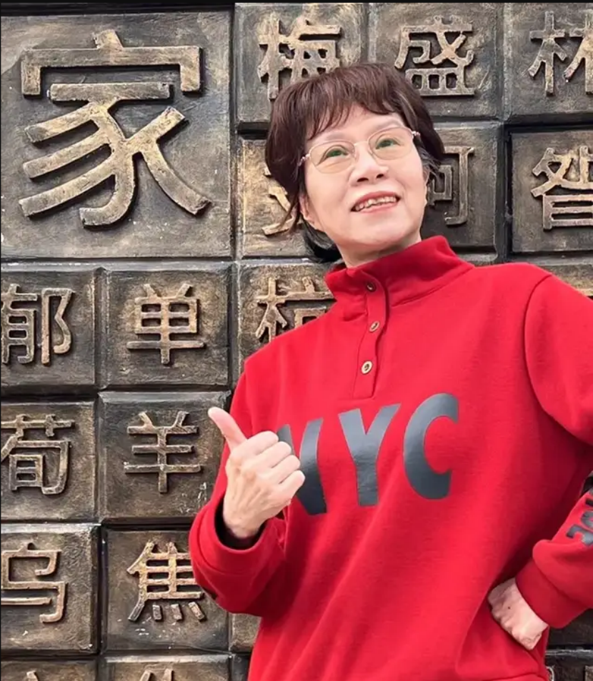 收藏指南·冯丽:书画进企业 文化促发展