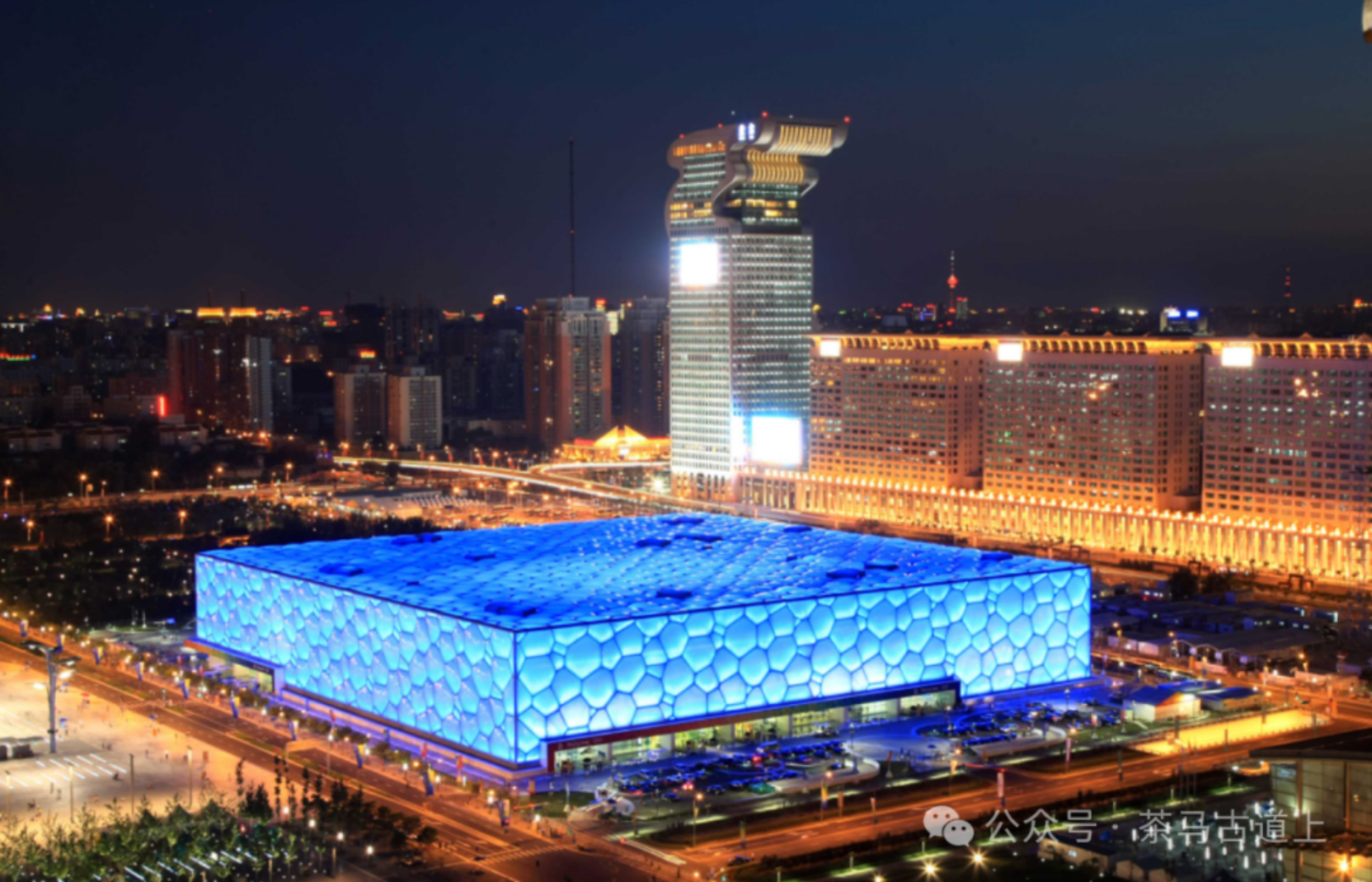 西边建造中华民族园,东边则是国家奥林匹克体育中心