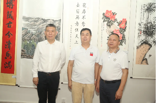 https://img10.artimg.net/public/beian/png/202502/bcb92fae94e52e5b480e3c5cc0ea957c.png