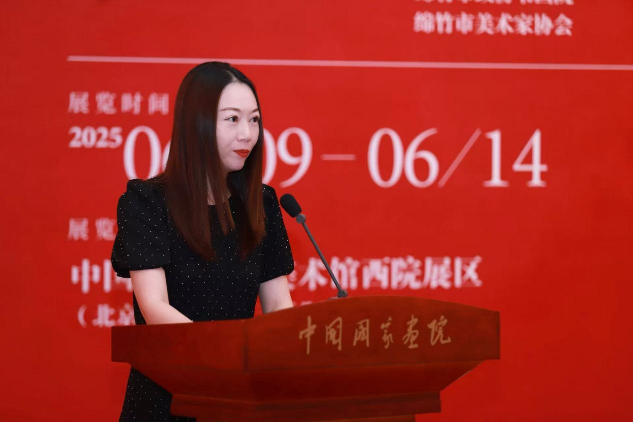 https://img10.artimg.net/public/beian/png/202506/21c0d17d5ff921b563b7b1887d7f1b95.png