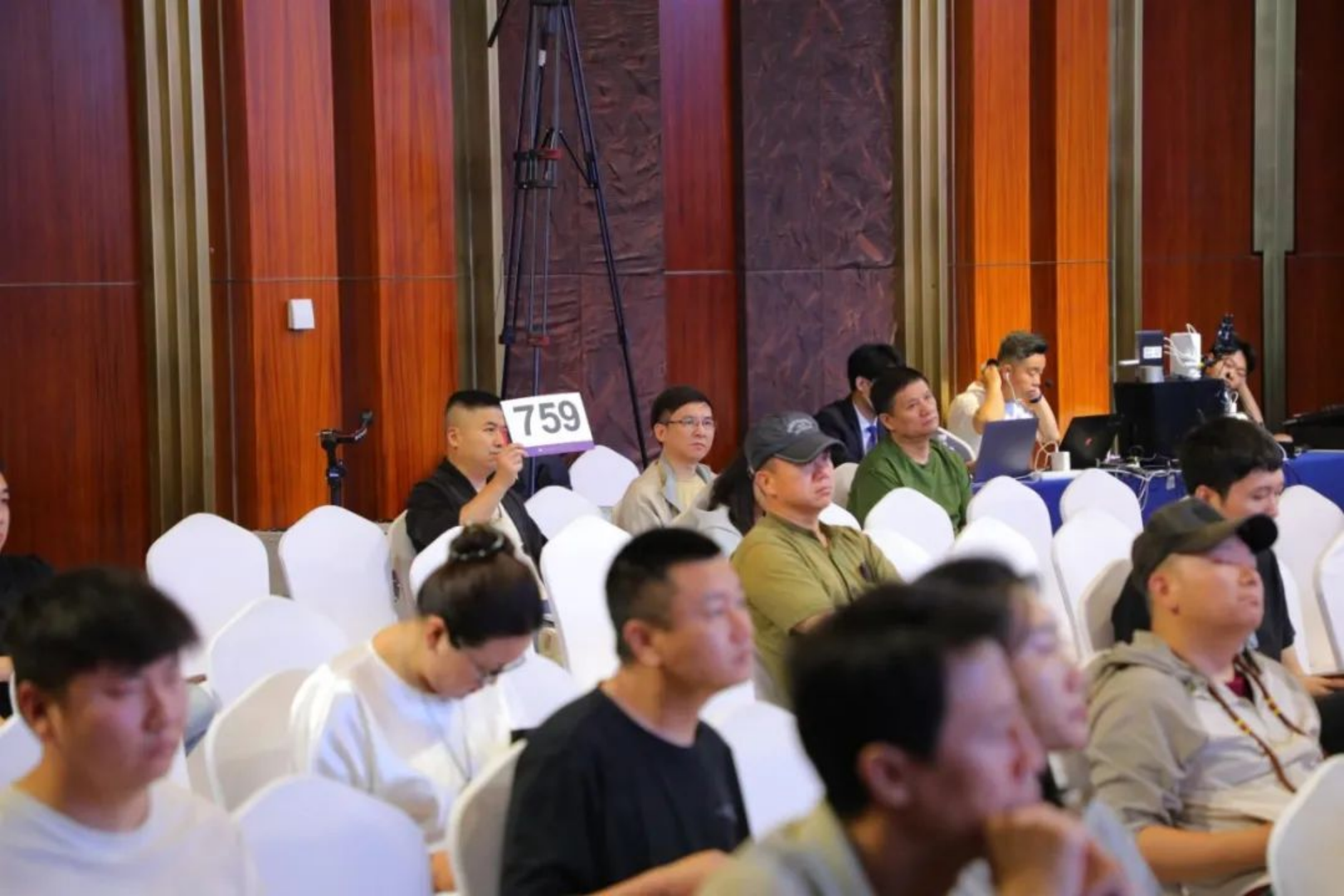 https://img10.artimg.net/public/beian/png/202506/c0773d81280a9a23793d894c82b104d3.png