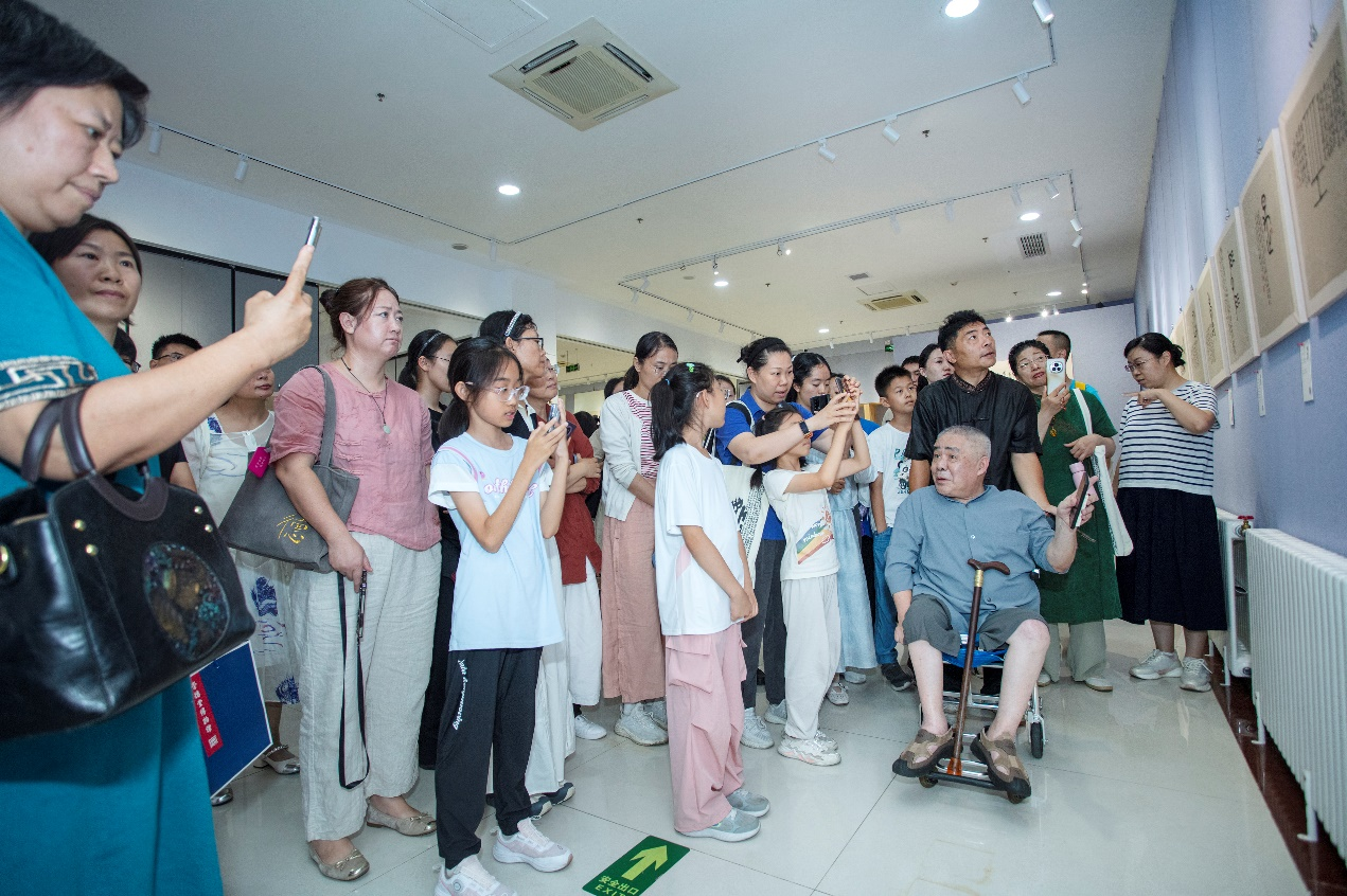 https://img10.artimg.net/public/beian/png/202507/c9d14100d232afdb119b7de3ebd0a96e.png