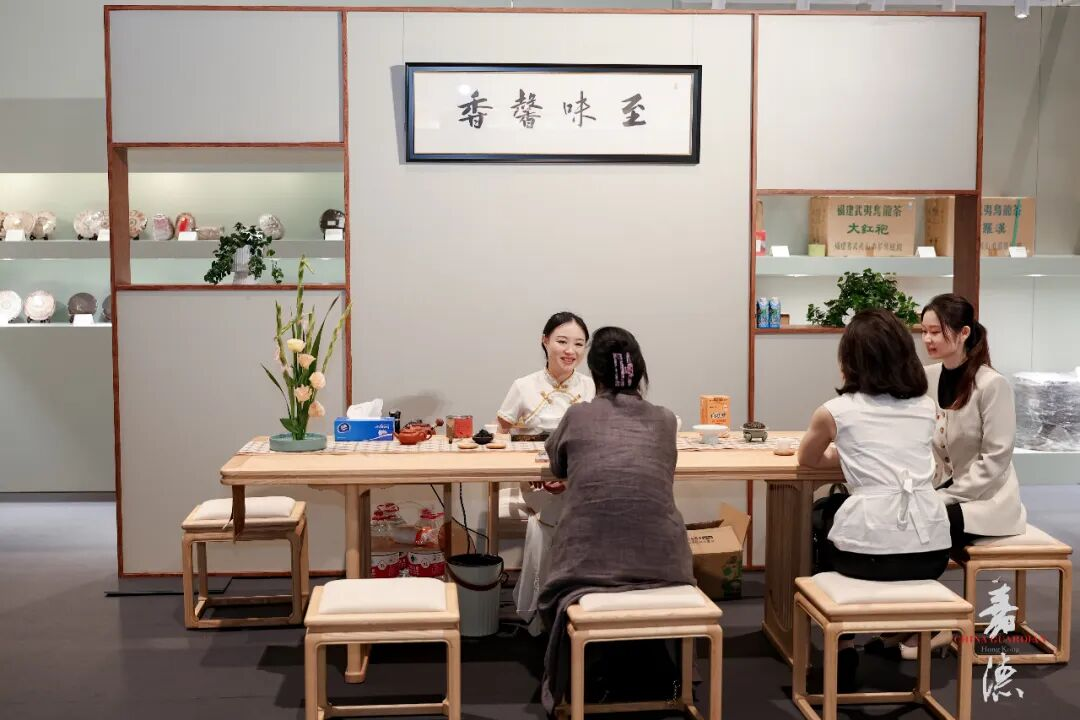 https://img10.artimg.net/public/beian/png/202510/983424c08f12dce929d65858f5d1fd9e.png