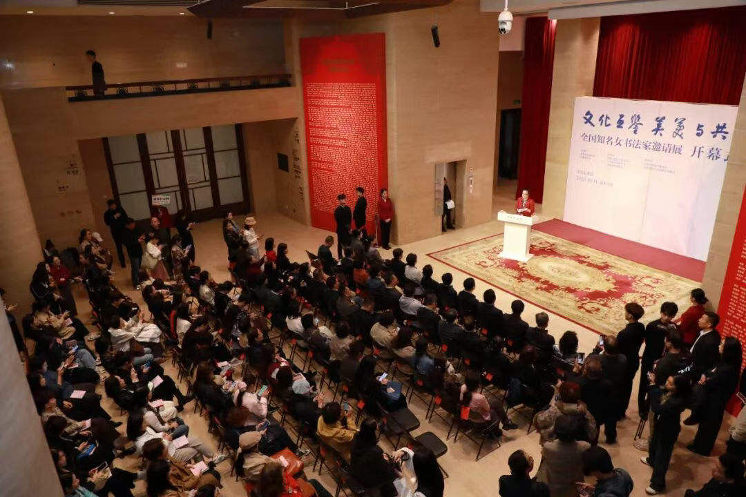 https://img10.artimg.net/public/beian/png/202510/edf7d4c5805742649a0b199163b3cb67.png