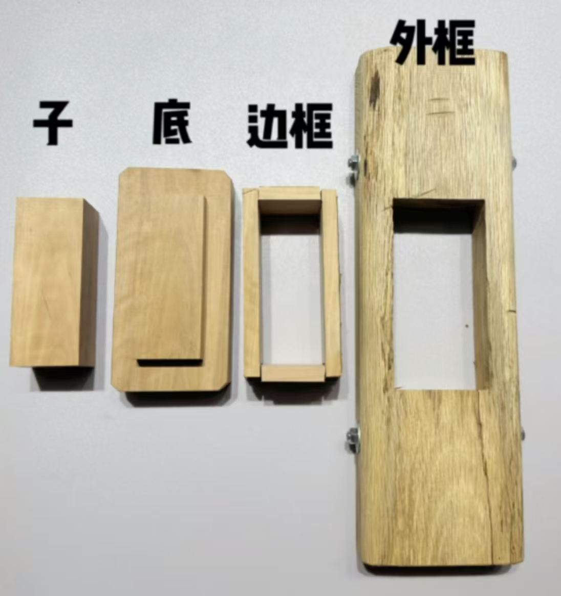 https://img10.artimg.net/public/beian/png/202604/f7f8a76cc38385ea91d9281f954ac33e.png