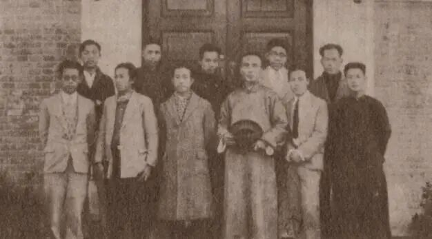 https://img10.artimg.net/public/beian/png/202605/d082782d4d96f05584032053023a477e.png