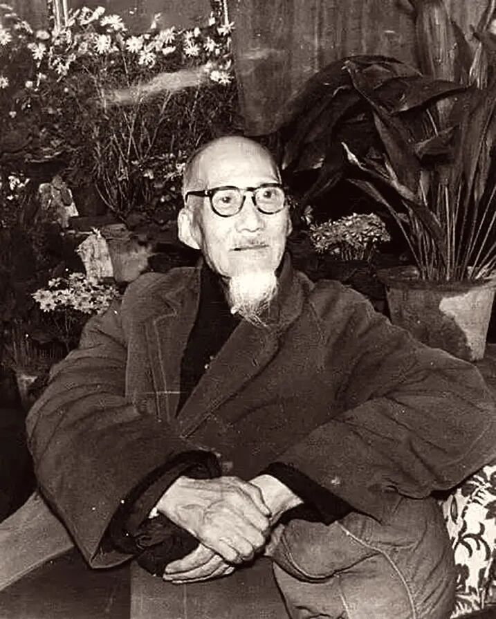 https://img10.artimg.net/public/beian/png/202605/edcb4853357bd49081edae947085a6b4.png